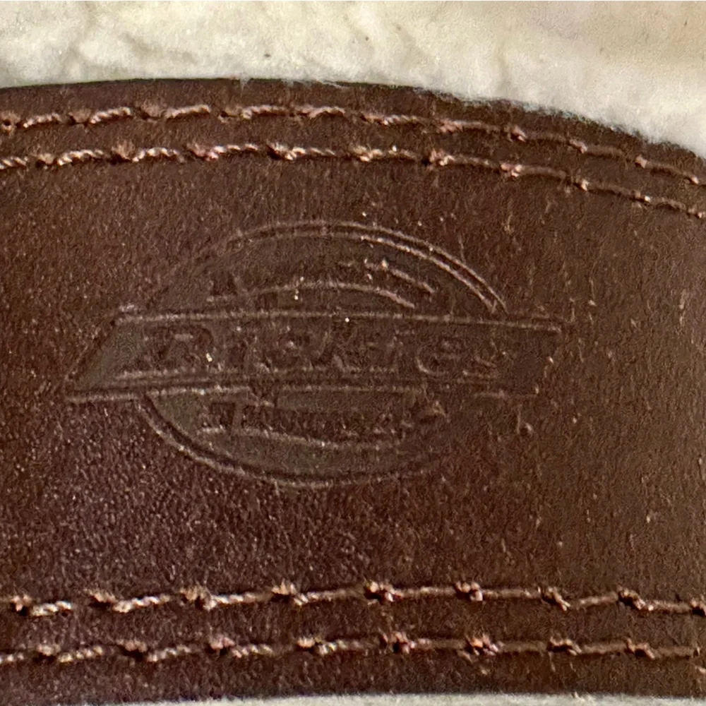 Dickies Men’s Brown Genuine Leather Casual Brown Belt Size 40
